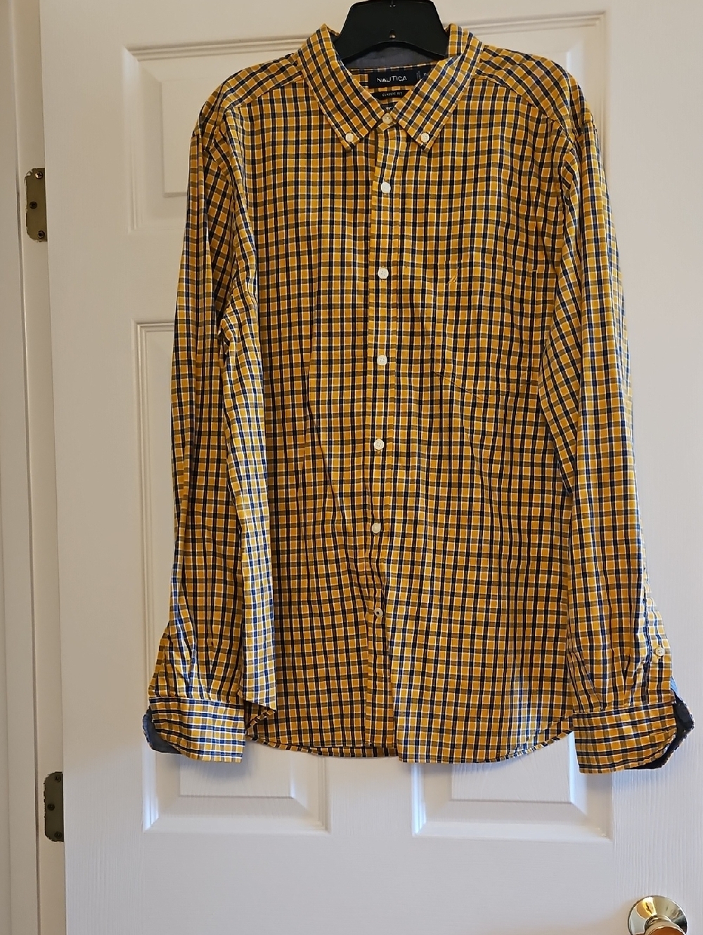 🌟Nautica Men's Yellow and Navy Plaid Button-Down Shirt🌟